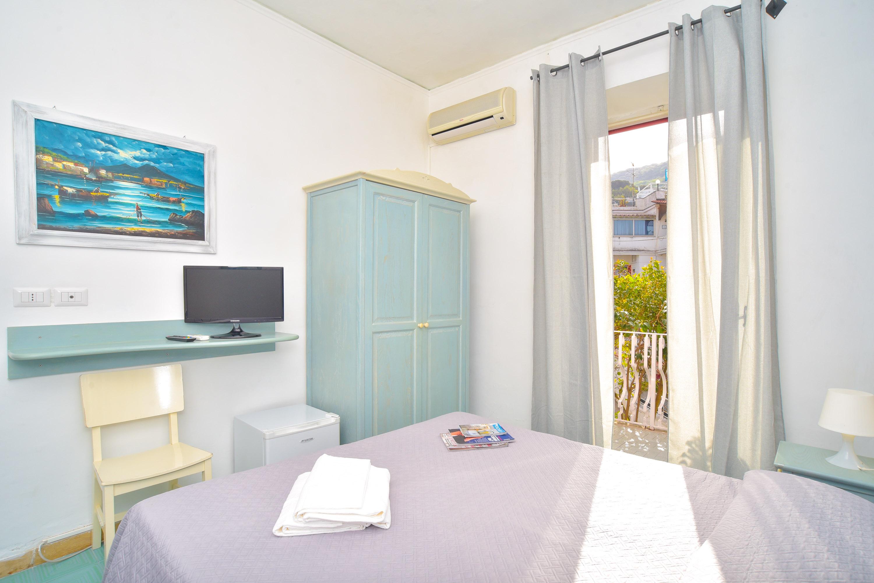 Charme Hotel La Villa Tina Ischia Esterno foto