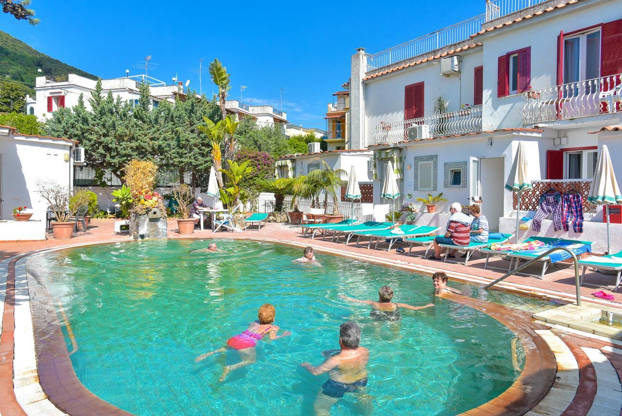Charme Hotel La Villa Tina Ischia Esterno foto