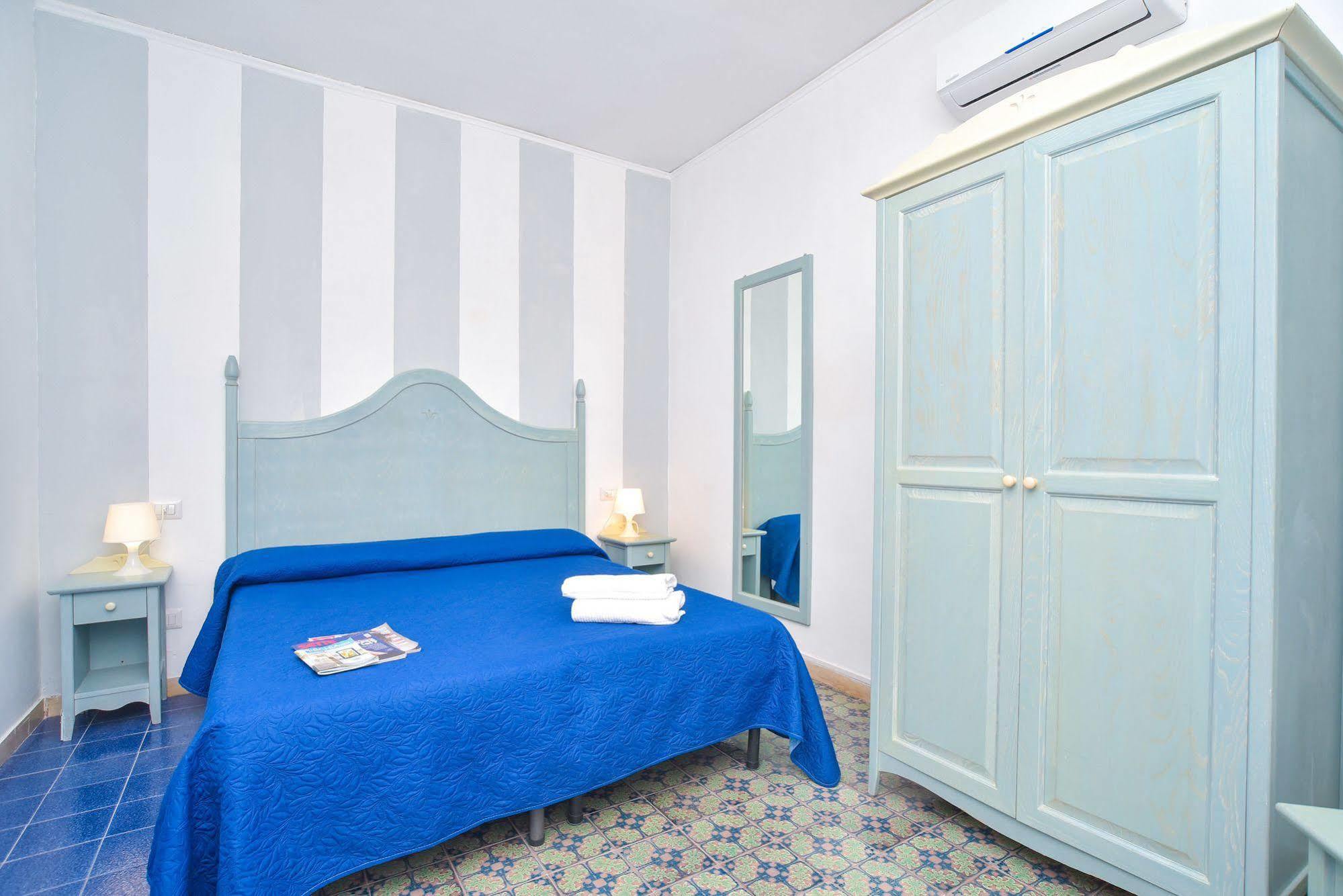 Charme Hotel La Villa Tina Ischia Esterno foto