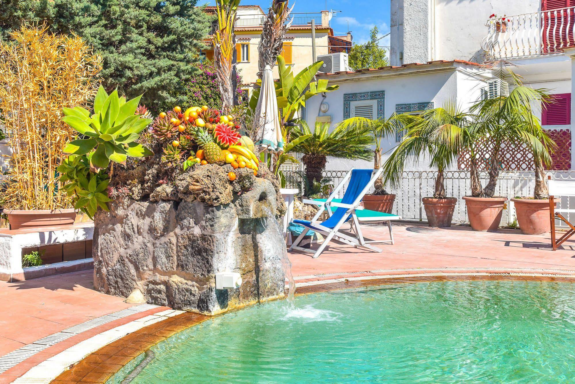 Charme Hotel La Villa Tina Ischia Esterno foto